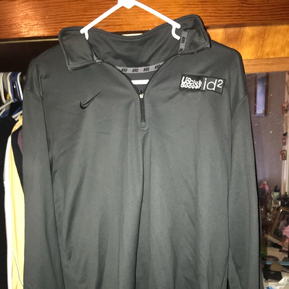 Nike pullover